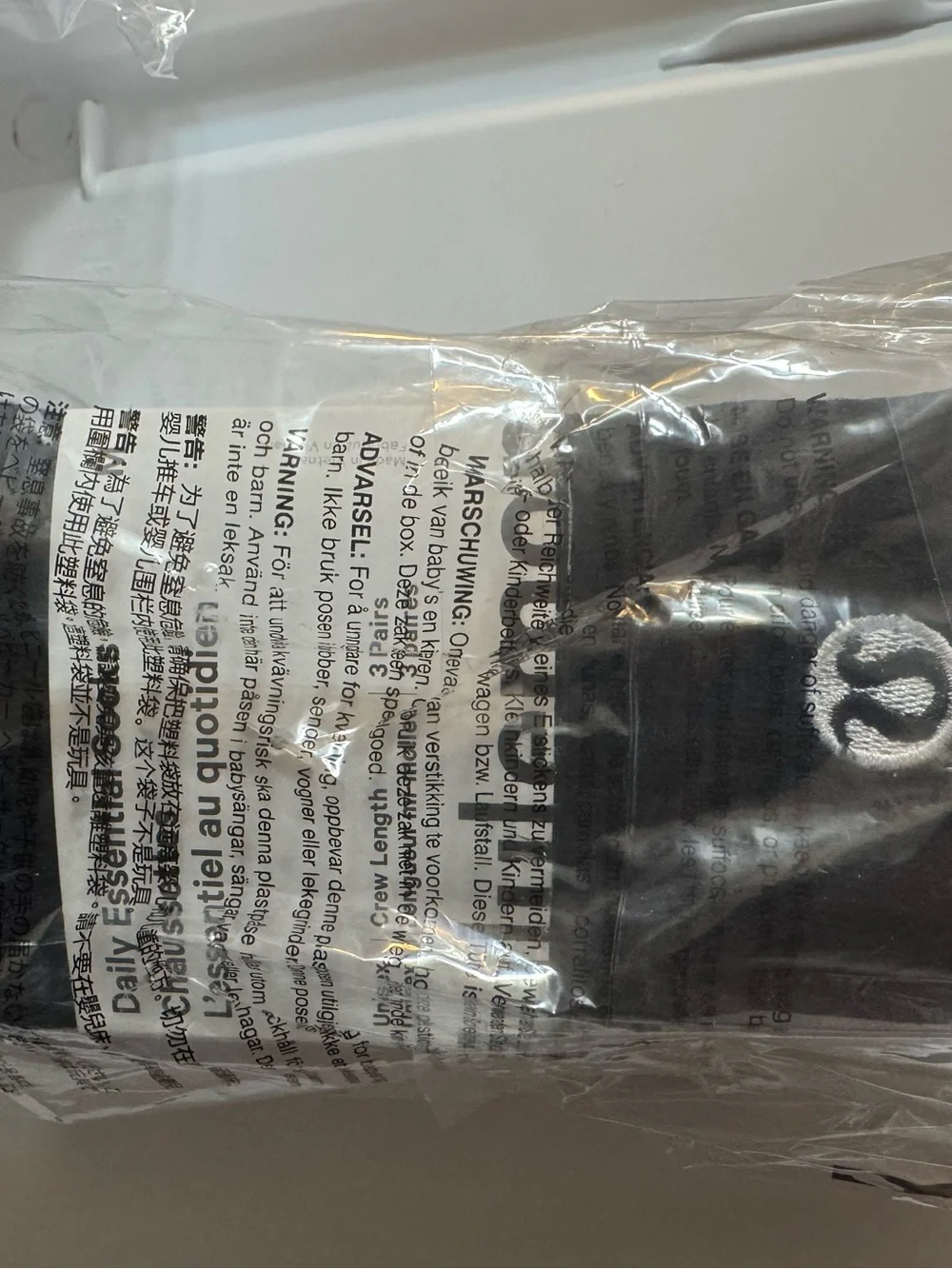 Lululemon Athletica 3 pk Bundle Unisex Daily Essential Crew Socks. Black
